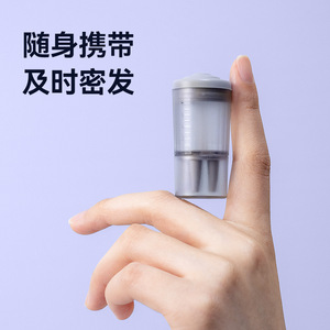 Masseur capillaire pour soins du cuir chevelu, applicateur de dosage 1-8 ml avec rouleaux dentelés pour traitement du cuir chevelu - Product Image 2