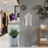 Mannequin de costume personnalisé pour hommes, demi-corps avec bras en bois, torse d'homme sans tête pour l'affichage, buste gonflable, tête en tissu métallique.