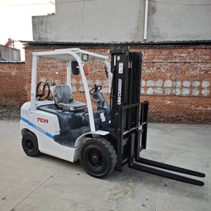 Multi-purpose Used TCM 2 Ton LPG Forklift Japanese ISUZU <b>Engine</b> CE Robust Power Demanding Applications <b>Lifting</b> Tools - Product Image 3