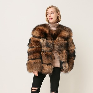 Y1874 हॉट सेलिंग असली प्राकृतिक रैकून फर बुलबुला कोट - Product Image 2