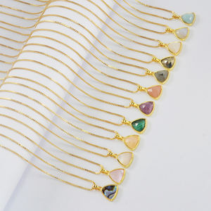 WX1298N, venta al por mayor, cadena chapada en oro de 18K, colgante de piedras preciosas naturales triangulares de oro, collares de joyería - Product Image 2