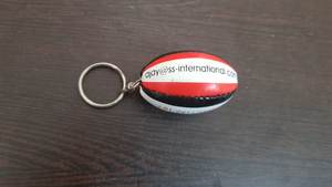 Nuevo creativo personalizado 2024 pelota de Rugby mejor gancho de llavero de goma de calidad duradera para llaves y bolsos - Product Image 6