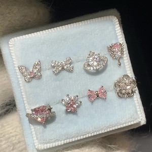 Bijoux de piercing en cuivre et zircon pour l'oreille, cartilage, hélix, tragus, avec nœud en zircon, vente en gros OEM - Product Image 3