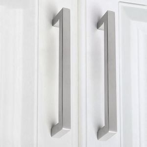 Tirador Cuadrado Moderno de Acero Inoxidable Pulido Satinado para Cajones de Muebles, Armarios, Dormitorios, Baños y Cocinas, Fácil Instalación - Product Image 1