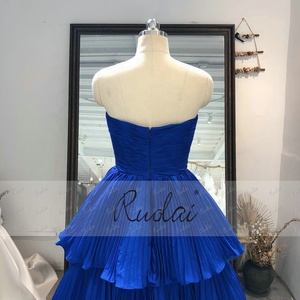 Gaun Pesta Panjang untuk Pesta <span class=keywords><strong>Prom</strong></span> A-Line Tiered Satin Berlipat Berlipat Cantik Elegan Desainer OEV-L4375 - Product Image 5