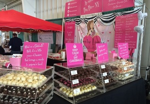 वसंत साइन 3-ट्रे ऐक्रेलिक बेकरी डिस्प्ले रैक कपकेक बॉक्स कुकीज़ पेस्ट्री ब्रेड कैबिनेट - Product Image 6