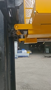 Cage de sécurité pliable robuste pour chariot élévateur, plateforme de travail en acier, panier de travail pour entrepôt et maintenance en hauteur - Product Image 5