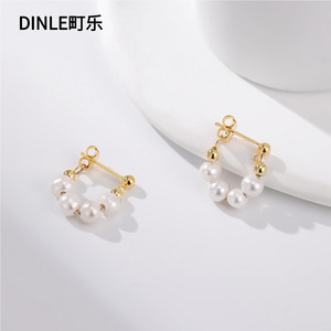 Boucles d'oreilles Dinle Pearl Huggie en argent sterling 925 avec perles d'eau douce naturelles pour femmes, à porter au quotidien - Product Image 1