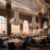 Fabrication OEM personnalisée de lustres modernes en métal avec cristaux pour plafonds hauts de salles de banquet