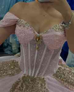 Abiti da Quinceañera <span class=keywords><strong>Rosa</strong></span> <span class=keywords><strong>Oro</strong></span> Glitterati con Spalle Scoperte e Maniche Corte, Taglie Forti, Stile Principessa, per Feste di Gala MQ665 - Product Image 5