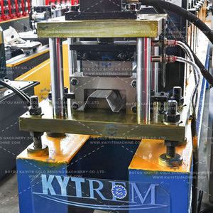 Machine <span class=keywords><strong>de</strong></span> profilage <span class=keywords><strong>de</strong></span> poutrelles Omega, machine à former les gouttières, machine profilatrice Omega pour la production <span class=keywords><strong>de</strong></span> lattes <span class=keywords><strong>de</strong></span> toiture métalliques - Product Image 2