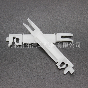 คลิปยึดขอบกระจกหน้ารถยนต์ Citroen Peugeot 308 408 รุ่น 9671230580 อะไหล่พลาสติก - Product Image 4