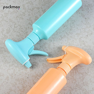 Botella de Plástico Recargable con Bomba de Pulverización Continua, Color Azul Cielo, Atomizador Multiusos Personalizable para Limpieza de Autos y Desengrasante de Cocina - Product Image 4