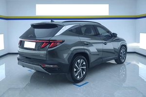 Auto Usado de Segunda Mano de Primera Calidad, <span class=keywords><strong>Hyundai</strong></span> <span class=keywords><strong>Tucson</strong></span> L <span class=keywords><strong>2023</strong></span> 1.5T GLX, SUV Negro, Autos Usados para Exportación - Product Image 3