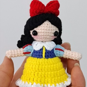 Muñeca Tejida a Crochet Hecha a Mano, Serie Princesa, Exquisito Bolso de Muñeca, Colgante, Decoración de Escritorio, Regalo - Product Image 1