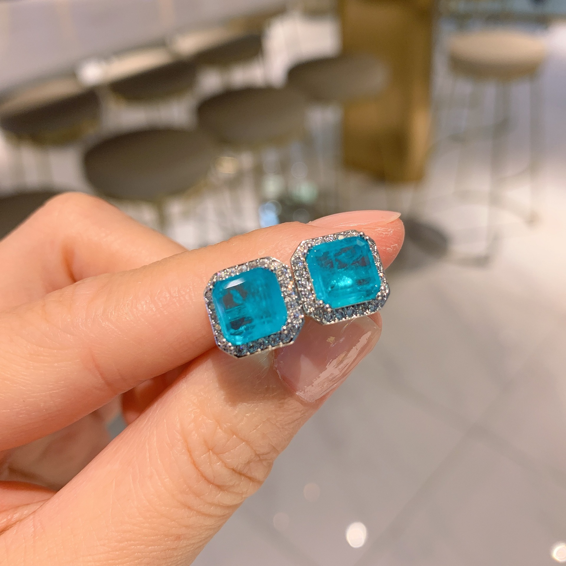 Paran Blue Ear studs