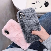 Couleur unie Design automne et hiver longue peluche TPU housse de téléphone portable pour Iphone 6 7 8 X Xr Xs 11 12 13 14 15 16 Pro Max
