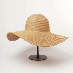 Chapeau de soleil de plage souple à large bord pour femme, en paille de papier, idéal pour l'été et les voyages, vente en gros - Product Image 5