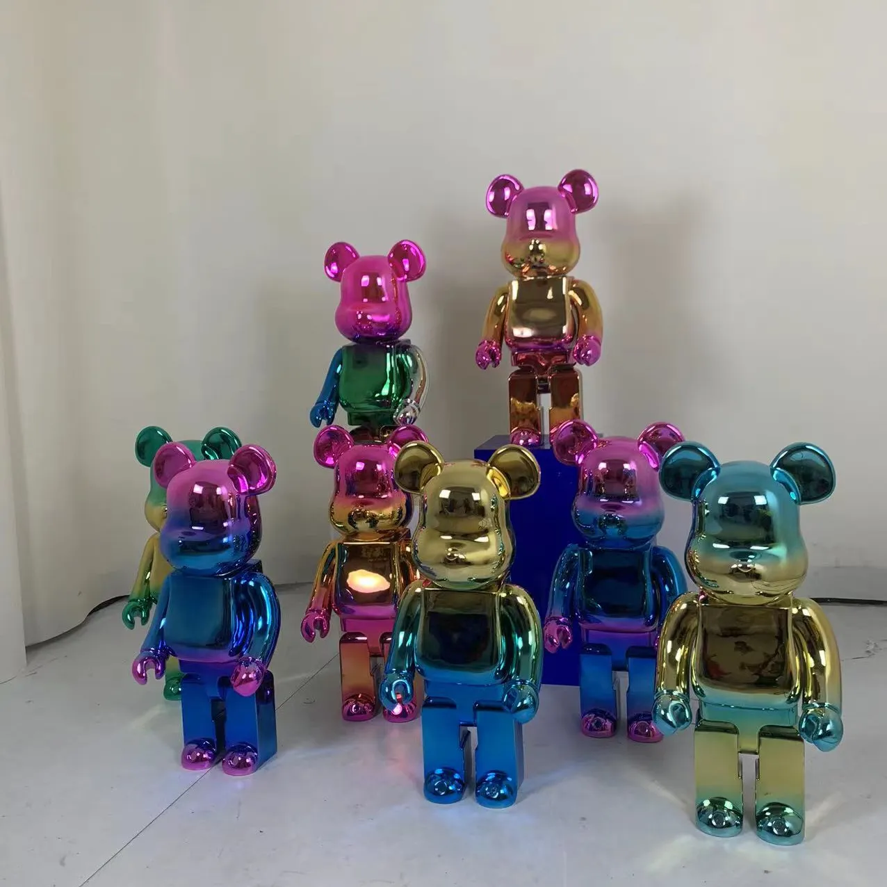 Décoration de la maison, vente en gros, ours mignon, jouets, Transparent, noir, or, argent, Bearbrick 100%, petites Statues de Sculpture