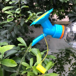 Dispositivo de riego manual, pulverizador de plástico de conexión rápida, herramienta de jardín para botellas de flores, verde y azul - Product Image 2