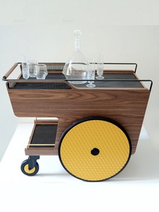 MOYI特注鉄製木製トロリー 最高品質の金属製カート ホテルやバー向けホイール付き - Product Image 4