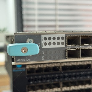 Tarjeta de Línea Juniper MPC7E-10G 40x10GbE POE con Funciones L2/L2.5 a Escala Completa y Funciones a Escala Reducida, Capacidad de Conmutación de 2.56 Tbps - Product Image 3