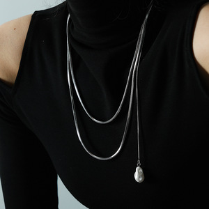 Collar de Moda con Cadena de Perlas de Imitación en Forma de Gota de Agua, Multicapa, Color Acero - Product Image 1