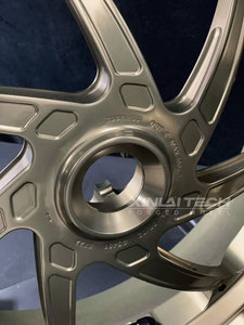 Roues de moto forgées sur mesure XINLAI en or champagne à rayons ouverts, 17 pouces, jantes de moto forgées sur mesure pour Ducati Hypermotard - Product Image 5