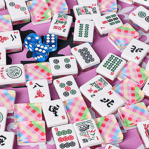 Custom Modern Luxury 2-Layer Lucite Acrylic American Mahjong Tiles Free-Painted Back Design 1.2inch Thickness Entertainment - Product Image 4