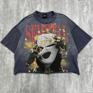 เสื้อยืดดีไซน์เนอร์สไตล์สตรีทวินเทจ ขอบดิบ ลุคทำเก่า พิมพ์ลายกราฟิกโอเวอร์ไซส์ ทรงบ็อกซี่ ล้างสีแบบแอซิดวอช สำหรับผู้ชาย - Product Image 1