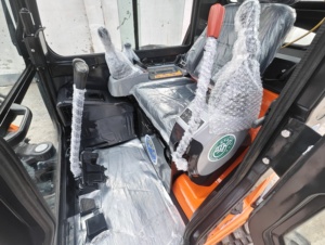 รถขุด Kubota U35-4 มือสอง สภาพดี ขนาด 23 กิโลวัตต์ 3 ตัน / รถขุดขนาดเล็กแบบตีนตะขาบ ขาย - Product Image 3