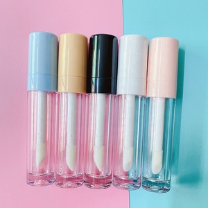 P-LAN Stock 100pcs Private Label Unique Black White 9ml Big Wand Lip Gloss Tubes And Boxes Custom Lipgloss Packaging With Brush
