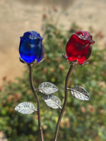 Vente en gros de fleurs de rose sculptées en cristal naturel avec tige métallique, ornement de guérison pour mariage, Saint-Valentin, fête des Mères