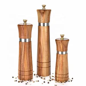 Real Wood Perfectly Usable Manually Adjustable Grinding Level of The Shaker Hot Selling Salt Pepper Mill Set