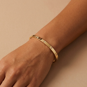 CLIORO <span class=keywords><strong>Bracciale</strong></span> Sottile Minimalista Impermeabile e Resistente al Sudore con 4 Pietre CZ <span class=keywords><strong>per</strong></span> Donne, Regalo di Nozze - Product Image 3