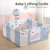Parc de jeu modulaire en plastique HDPE pour bébé, avec panneaux de jeu multiples et panier de basket, pour l'intérieur et l'éveil des tout-petits
