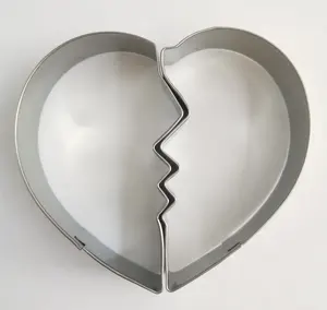 Cracked Heart Cookie Cutter Stainless Steel 3D Biscuit Baking Mold For Pastry Dough Fondant Cake
