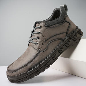 Bottes Martin pour homme Automne et hiver Bottes courtes pour homme grande <span class=keywords><strong>taille</strong></span> Chaussures décontractées en cuir Bottes cargo cousues à la main - Product Image 1