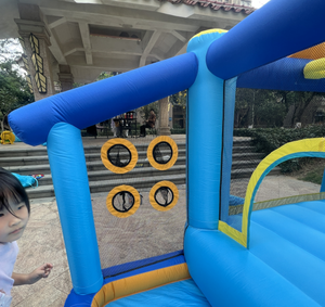 Impresionante Casa de rebote inflable de material Oxford y <span class=keywords><strong>PVC</strong></span> de doble aguja para niños con tobogán de soplador incorporado incluido