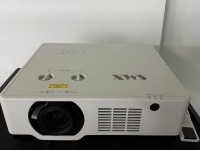 Proyector Láser 3LCD de 6500 Lúmenes con Alcance Estándar para Proyección Inmersiva en Interiores, Salas de Exhibición y Pantallas