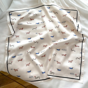 <span class=keywords><strong>Sciarpa</strong></span> <span class=keywords><strong>elegante</strong></span> quadrata con design per cani <span class=keywords><strong>sciarpa</strong></span> in seta satinata leggera <span class=keywords><strong>sciarpa</strong></span> in raso Chic stampa cane avvolgente per il collo in seta per donne 70x70cm - Product Image 6