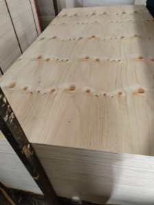 Contreplaqué de pin CDX de qualité structurelle 4x8 (1220x2440mm) 12/18mm, qualité E1 résistant aux intempéries pour revêtement de toiture/extérieur - Product Image 4
