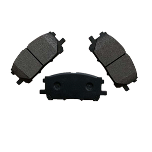 Plaquettes de frein en céramique D1005 Matériau semi-métallique NAO Bonne performance pour les micros de freins de voiture fabriqués - Product Image 1