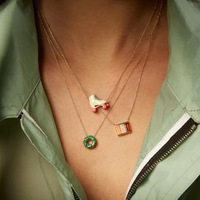 Mode crème patins à roulettes sous pendentif collier en acier inoxydable émail huile goutte à goutte étanche sport vent bijoux cadeau