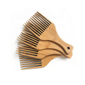 Peigne à cheveux professionnel en bois de bambou C7795 - Product Image 4