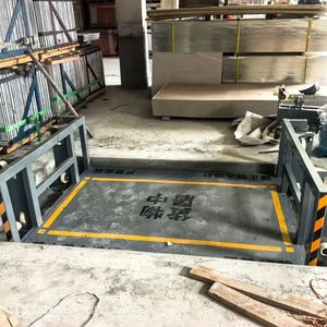 Monte-charge hydraulique à double vérin HAOYUAN <span class=keywords><strong>2T</strong></span>-3T 3000kg 220/380V 2,5*3m avec construction en acier et commande sans fil - Product Image 4