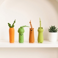 Mini lampe torche USB rechargeable très vendue, porte-clés LED personnalisé en forme de carotte pour un usage quotidien