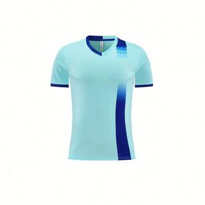 Conjunto de Camiseta y Pantalones Cortos de Fútbol Rojos de Verano, Venta al Por Mayor de Fábrica, 100% Poliéster, Secado Rápido, Transpirable, Manga Corta, Uniforme Unisex para Adultos - Product Image 5