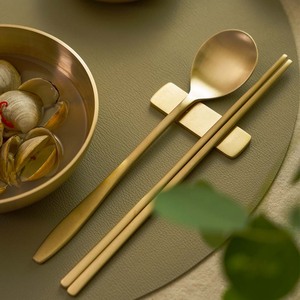 Ensemble de couverts en bronze vintage élégant, kit de tasses en porcelaine écologique pour le dîner et les fêtes, fabriqué en Corée - Product Image 4