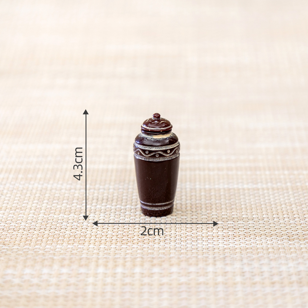 N &deg; 1 Pot à vin antique